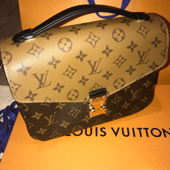 Louis Vuitton Pochette Metis Reverse Canvas - Picture 5 of 8
